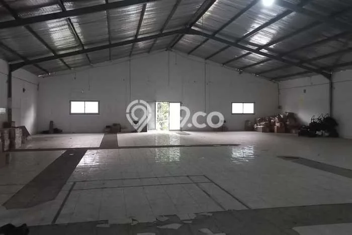 FOR RENT! Gudang di Kranggan Cocok untuk Bisnis 1800m2 FOR RENT! Gudang di Kranggan Cocok untuk Bisnis 1800m2