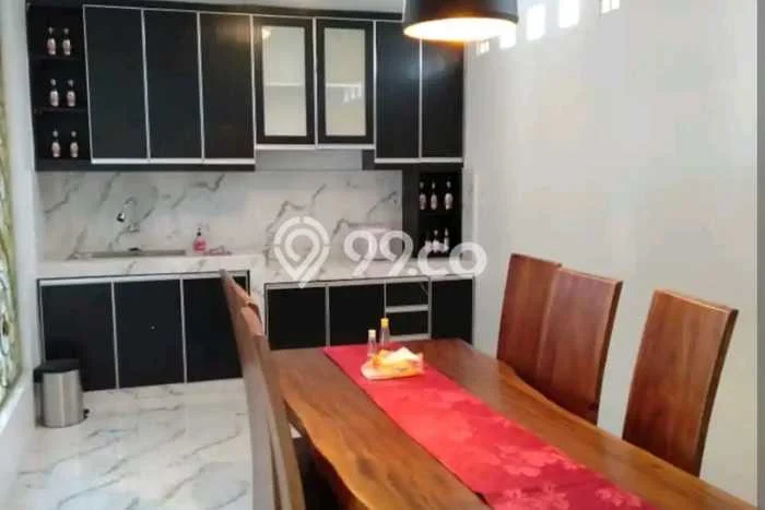 Rumah sewa siap pakai 5 Kamar Tidur di Citra Grand, Jakarta Timur Rumah sewa siap pakai 5 Kamar Tidur di Citra Grand, Jakarta Timur