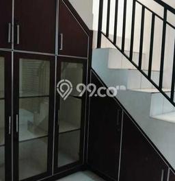 Dijual Rumah Modern 5 KT di Legenda Wisata, Jakarta Timur Dijual Rumah Modern 5 KT di Legenda Wisata, Jakarta Timur