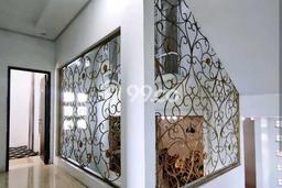 Rumah sewa siap pakai 5 Kamar Tidur di Citra Grand, Jakarta Timur Rumah sewa siap pakai 5 Kamar Tidur di Citra Grand, Jakarta Timur