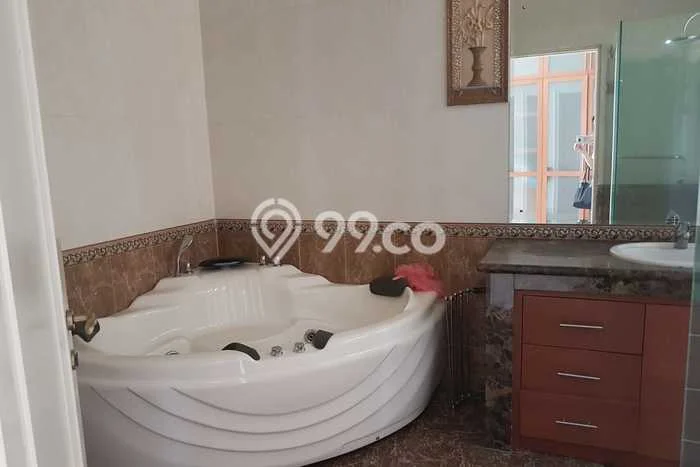 Rumah Disewakan Jakarta Utara LT 300m2 LB 600m2 Kawasan Pantai Indah Kapuk Rumah Disewakan Jakarta Utara LT 300m2 LB 600m2 Kawasan Pantai Indah Kapuk
