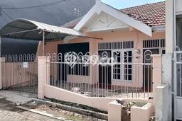 Rumah Bagus Siap Huni Di Sidoarjo Luas 100m2 Lokasi Strategis Rumah Bagus Siap Huni Di Sidoarjo Luas 100m2 Lokasi Strategis