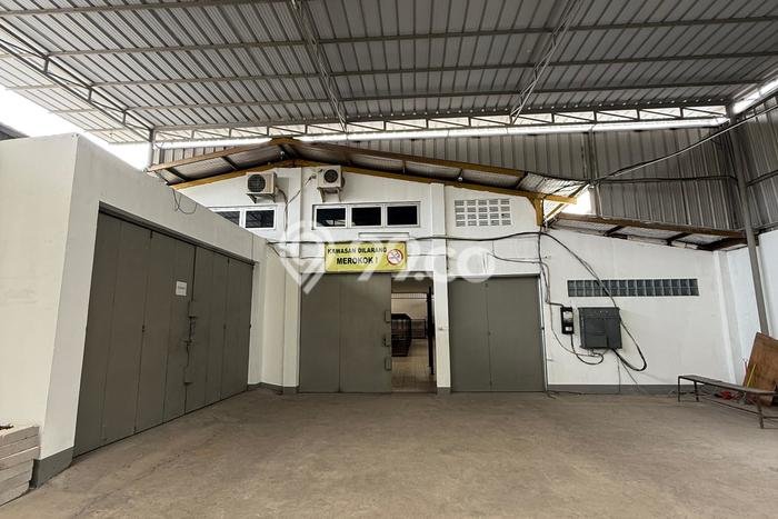 LOKASI STRATEGIS! Gudang Disewakan Kawasan Taman Kopo Indah, Luas 1939m², Kawasan Komersial LOKASI STRATEGIS! Gudang Disewakan Kawasan Taman Kopo Indah, Luas 1939m², Kawasan Komersial