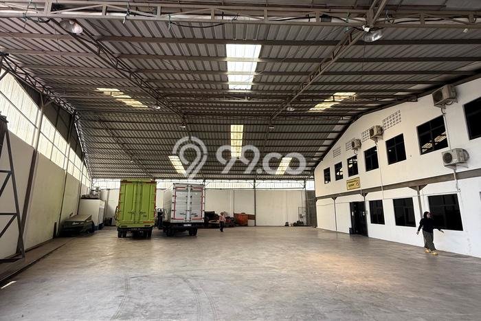 Disewakan Gudang Kawasan Taman Kopo Indah, Luas 4480m², Lokasi Premium, Siap Pakai Disewakan Gudang Kawasan Taman Kopo Indah, Luas 4480m², Lokasi Premium, Siap Pakai