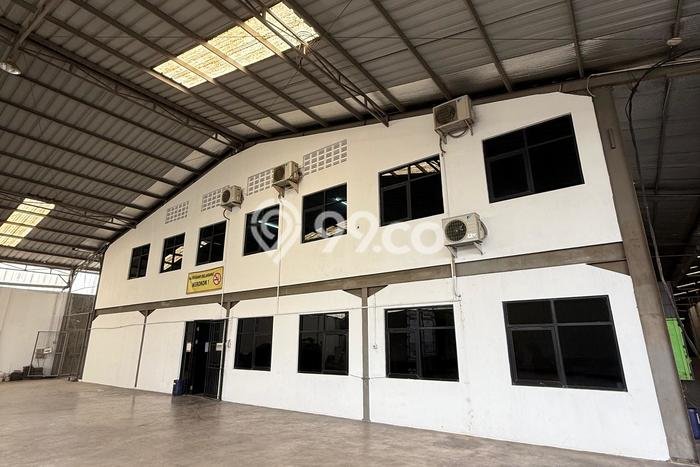 Disewakan Gudang Kawasan Taman Kopo Indah, Luas 4480m², Lokasi Premium, Siap Pakai Disewakan Gudang Kawasan Taman Kopo Indah, Luas 4480m², Lokasi Premium, Siap Pakai