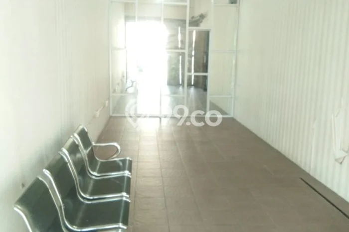 FOR RENT! Ruko di Taman Kopo Indah Cocok untuk Bisnis 21m2 FOR RENT! Ruko di Taman Kopo Indah Cocok untuk Bisnis 21m2