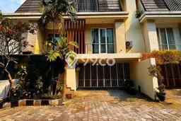 Rumah Luxury Modern Tanpa Renovasi di Kemang Jakarta Selatan Rumah Luxury Modern Tanpa Renovasi di Kemang Jakarta Selatan