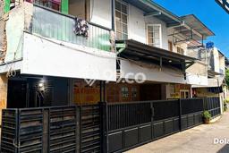 Kost Dijual di Cipete dengan 13 KT dan Luas 300m2 Kost Dijual di Cipete dengan 13 KT dan Luas 300m2
