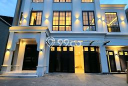 Best Deal Hunian Premium Ideal dan Luas di Kebayoran Baru, Jakarta Selatan Best Deal Hunian Premium Ideal dan Luas di Kebayoran Baru, Jakarta Selatan