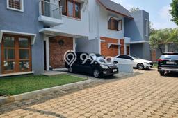 Dijual Rumah Premium dengan Fasilitas Sekitar Lengkap di Jagakarsa, Jakarta Selatan Dijual Rumah Premium dengan Fasilitas Sekitar Lengkap di Jagakarsa, Jakarta Selatan