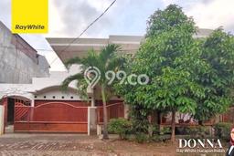 For Sale! Premium House LT 605m2 Desain Elegan di Pulogebang For Sale! Premium House LT 605m2 Desain Elegan di Pulogebang