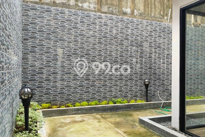 Dijual Rumah Luas Elegan Dengan View Eksklusif di Bambu Apus, Jakarta Timur Dijual Rumah Luas Elegan Dengan View Eksklusif di Bambu Apus, Jakarta Timur