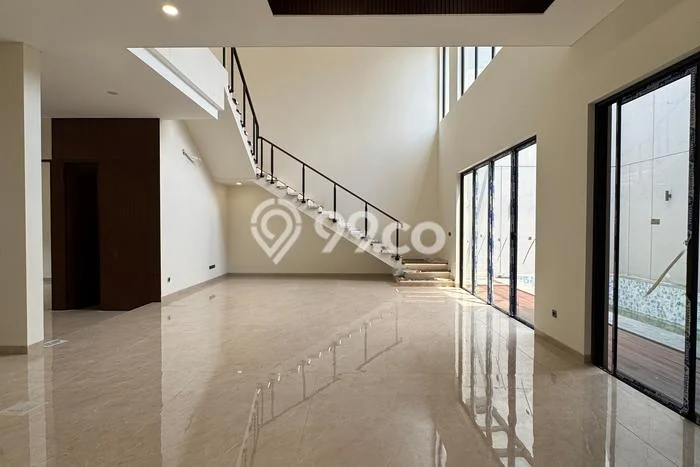 Hunian Eksklusif Siap Huni LT 375m2 di BSD, Tangerang Selatan Hunian Eksklusif Siap Huni LT 375m2 di BSD, Tangerang Selatan