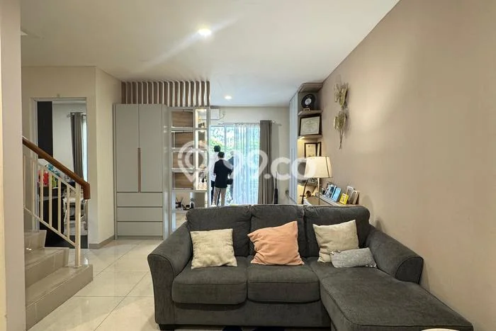Jual Rumah Luas Megah Dengan View Cantik di Gading Serpong, Tangerang Jual Rumah Luas Megah Dengan View Cantik di Gading Serpong, Tangerang