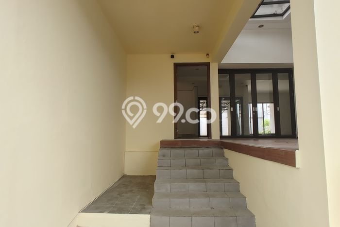 Jual Rumah Mewah Megah Dengan View Cantik di BSD City, Tangerang Jual Rumah Mewah Megah Dengan View Cantik di BSD City, Tangerang