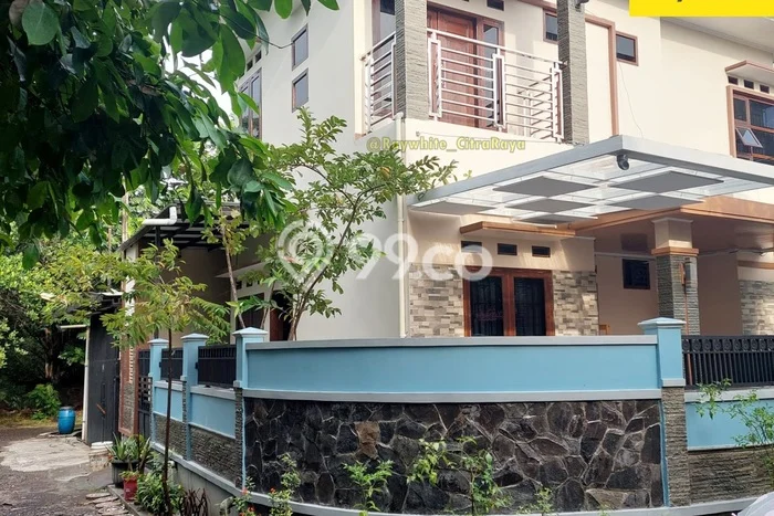 Rumah Modern 3 KT LT 180m2 di Cirebon Kota Rumah Modern 3 KT LT 180m2 di Cirebon Kota
