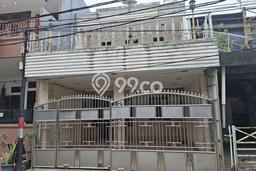For Sale Rumah 5 Kamar Lokasi Strategis Nyaman dan Strategis di Kelapa Gading For Sale Rumah 5 Kamar Lokasi Strategis Nyaman dan Strategis di Kelapa Gading