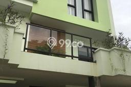 Rumah Mewah Dijual LT 64m2 di Kebon Jeruk, Jakarta Barat Rumah Mewah Dijual LT 64m2 di Kebon Jeruk, Jakarta Barat