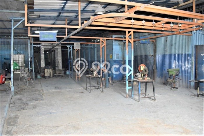 Area Ramai! Gudang Dijual di Mustikajaya untuk Bisnis Luas Bangunan 1350m2 Area Ramai! Gudang Dijual di Mustikajaya untuk Bisnis Luas Bangunan 1350m2