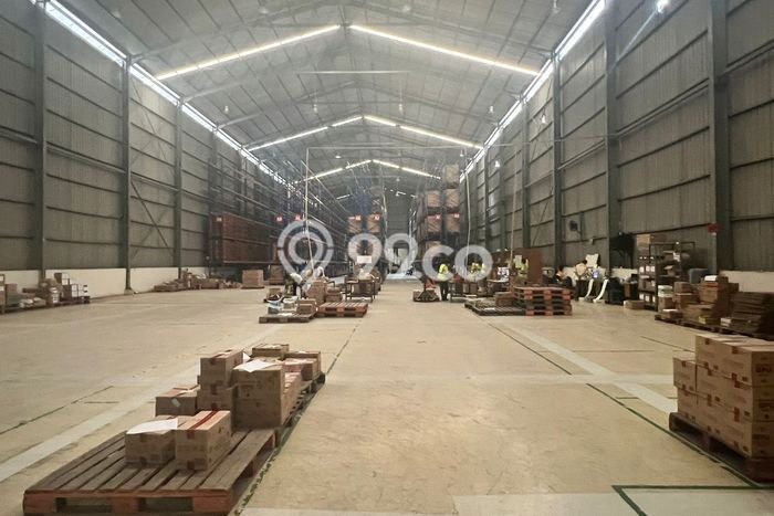 Gudang Lokasi Premium Kawasan Bintara, Luas 3706m2m², Mainroad Gudang Lokasi Premium Kawasan Bintara, Luas 3706m2m², Mainroad