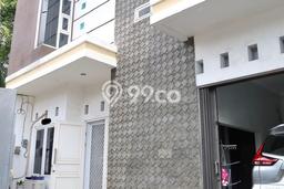 Rumah Strategis Minimalis Lb 104m2 di Kebon Jeruk, Jakarta Barat Rumah Strategis Minimalis Lb 104m2 di Kebon Jeruk, Jakarta Barat