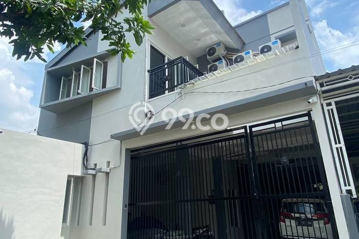Kost Dijual di Surabaya Kota dengan 21 KT dan Luas 532m2 Kost Dijual di Surabaya Kota dengan 21 KT dan Luas 532m2