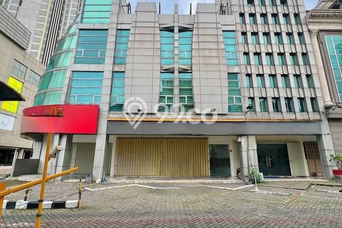 Unit Ruko Dijual di Surabaya LT 200m2 & LB 622m2 Unit Ruko Dijual di Surabaya LT 200m2 & LB 622m2