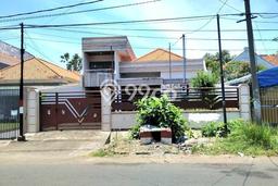 For Sale! Premium House LT 589m2 Desain Elegan di Surabaya Kota For Sale! Premium House LT 589m2 Desain Elegan di Surabaya Kota