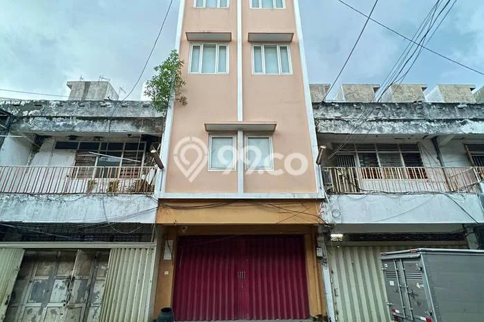 For Rent Ruko Kawasan Surabaya Kota, Luas 200m2m², Area Berkembang For Rent Ruko Kawasan Surabaya Kota, Luas 200m2m², Area Berkembang