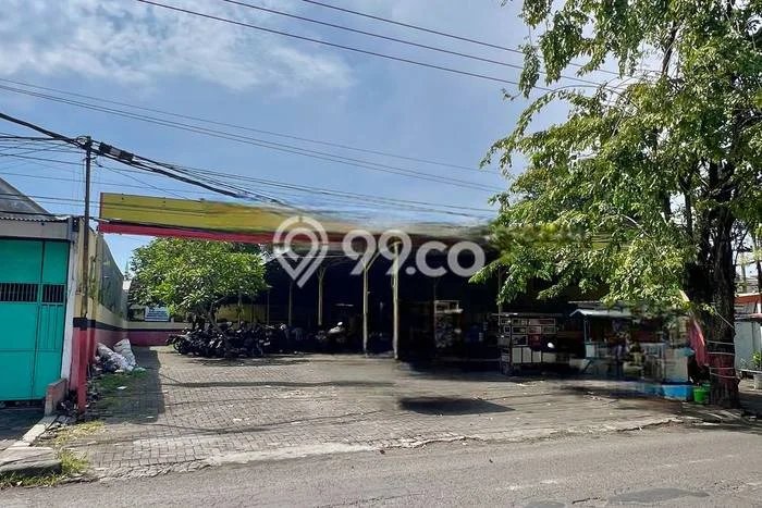 Unit Komersial Disewa Lokasi Waru, Sidoarjo Spesifikasi Luas Bangunan 560m2 Unit Komersial Disewa Lokasi Waru, Sidoarjo Spesifikasi Luas Bangunan 560m2