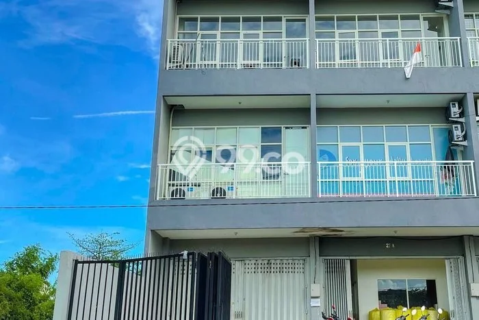 Ruko Paling Dicari LB 250m2 Dijual di Wiyung Ruko Paling Dicari LB 250m2 Dijual di Wiyung