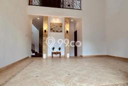 HUNIAN EKSKLUSIF! Rumah di Kebayoran Lama, 4 KT, Konsep Modern, LT 347m2m² Bangunan 303m2m² HUNIAN EKSKLUSIF! Rumah di Kebayoran Lama, 4 KT, Konsep Modern, LT 347m2m² Bangunan 303m2m²