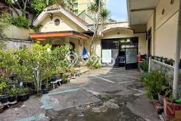Hunian Elit LB 1000m2 Siap Huni Desain Elegan di Sumurbandung, Bandung Hunian Elit LB 1000m2 Siap Huni Desain Elegan di Sumurbandung, Bandung