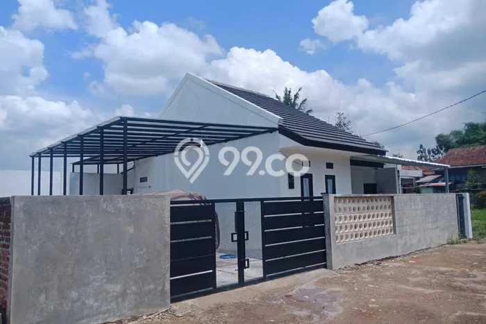 HUNIAN PILIHAN! Rumah area Kopo, Luas 60m2m² Bangunan 36m2m² HUNIAN PILIHAN! Rumah area Kopo, Luas 60m2m² Bangunan 36m2m²