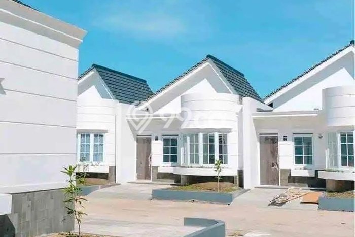 KESEMPATAN TERBAIK! Rumah Nyaman di Baleendah, LT 60m2m² LB 40m2m² KESEMPATAN TERBAIK! Rumah Nyaman di Baleendah, LT 60m2m² LB 40m2m²
