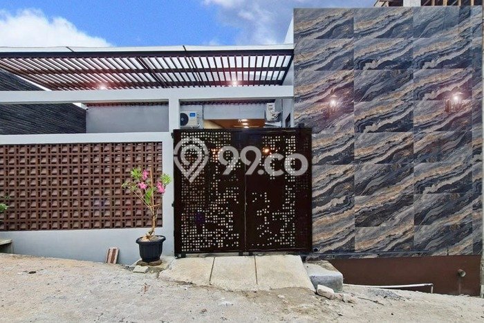 Rumah Kost untuk Dijual di Semarang Tengah dengan 7 KT, 8 KM, Luas 135m2 Rumah Kost untuk Dijual di Semarang Tengah dengan 7 KT, 8 KM, Luas 135m2