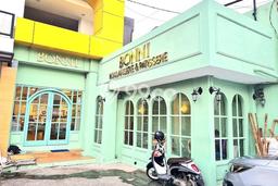 Ruko Disewa di Bekasi dengan LB 150m2 Area Komersial Ramai Ruko Disewa di Bekasi dengan LB 150m2 Area Komersial Ramai