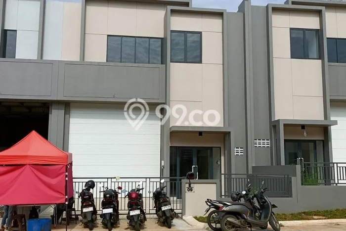 Gudang Disewa di BSD, Tangerang Selatan, LT 180m2 / LB 171m2 Gudang Disewa di BSD, Tangerang Selatan, LT 180m2 / LB 171m2