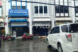 Unit Ruko Paling Strategis di BSD Tangerang Selatan dengan LB 150m2 Unit Ruko Paling Strategis di BSD Tangerang Selatan dengan LB 150m2