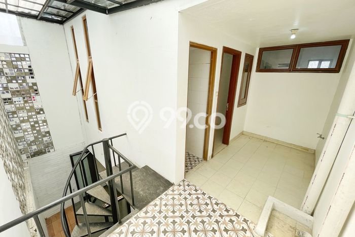 Dijual Rumah Luas Megah Dengan View Cantik di Bintaro, Tangerang Selatan Dijual Rumah Luas Megah Dengan View Cantik di Bintaro, Tangerang Selatan