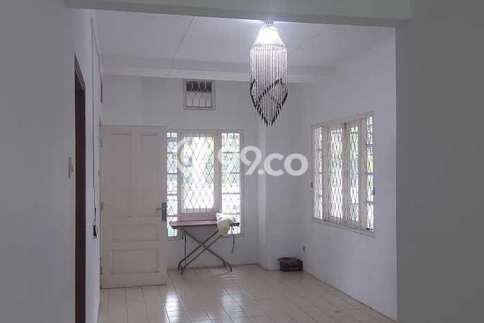 Dijual Rumah Modern 2 KT di Graha Raya Bintaro, Tangerang Selatan Dijual Rumah Modern 2 KT di Graha Raya Bintaro, Tangerang Selatan