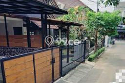 Ready to Use! Luxury House LT 180m2 Desain Modern di Bintaro Ready to Use! Luxury House LT 180m2 Desain Modern di Bintaro
