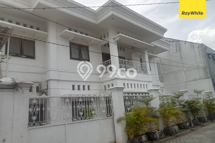 Hunian Cantik Modern Lb 340m2 di Asemrowo, Surabaya Hunian Cantik Modern Lb 340m2 di Asemrowo, Surabaya