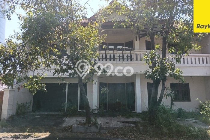 Rumah Strategis Gayungan, Surabaya, LT 380m2m² LB 380m2m² Rumah Strategis Gayungan, Surabaya, LT 380m2m² LB 380m2m²