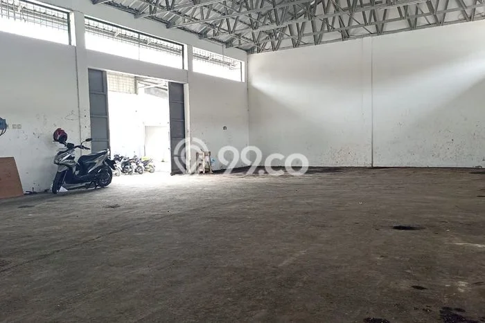 Gudang untuk Disewa di Pusat Jakarta Utara Luas Bangunan 135m2 Gudang untuk Disewa di Pusat Jakarta Utara Luas Bangunan 135m2