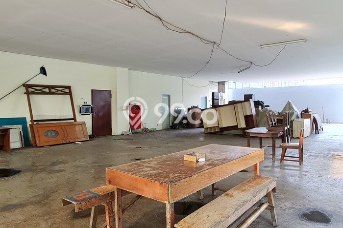 Kantor Dijual di Prime Area Jakarta Selatan Luas 3230m2 Kantor Dijual di Prime Area Jakarta Selatan Luas 3230m2
