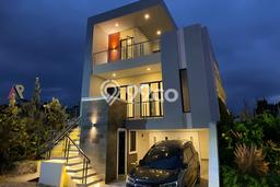 Rumah Lingkungan Asri kawasan Limo, Depok, Luas 90m² LB 170m² Rumah Lingkungan Asri kawasan Limo, Depok, Luas 90m² LB 170m²
