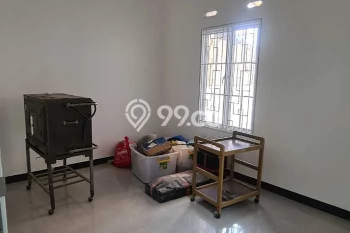Disewakan! Rumah 2 Kamar Tidur &
2 Kamar Mandi di Harapan Indah, Bekasi Disewakan! Rumah 2 Kamar Tidur &
2 Kamar Mandi di Harapan Indah, Bekasi