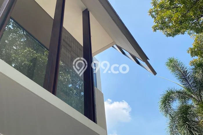 Rumah Luxury Modern Tanpa Renovasi di Pangkalan Jati Depok Rumah Luxury Modern Tanpa Renovasi di Pangkalan Jati Depok