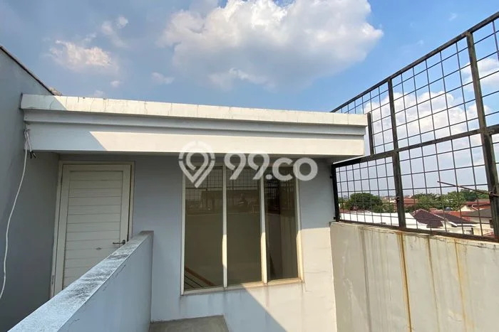 Peluang Investasi! Kost Dijual di Cinere, Depok, 16 KT, 6 KM, Luas 400m2 Peluang Investasi! Kost Dijual di Cinere, Depok, 16 KT, 6 KM, Luas 400m2